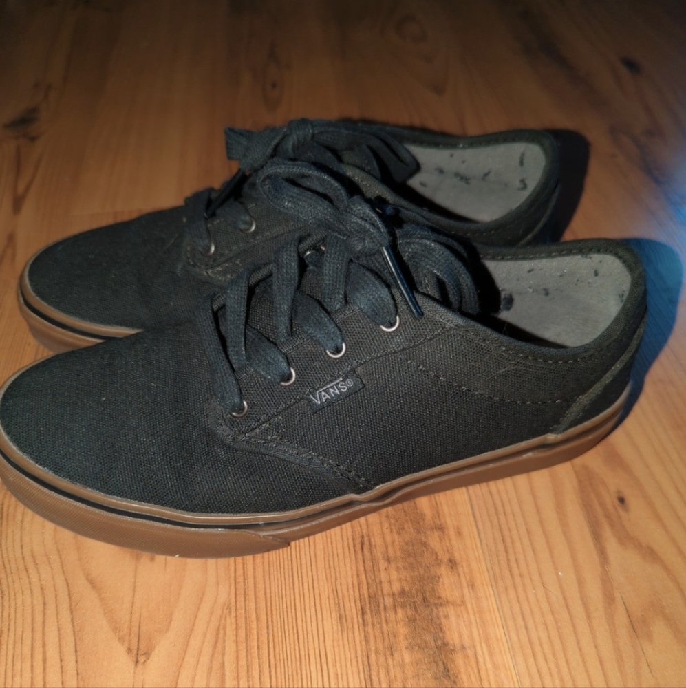 Vans - Picture 4 of 4